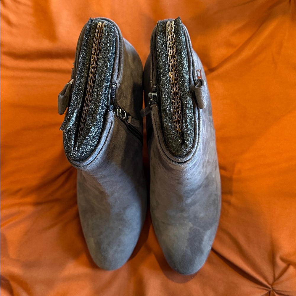 Lauren Ralph Lauren Gray Ankle Boots